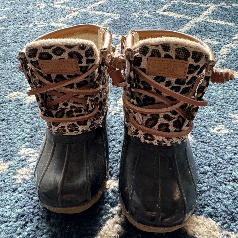 Baby Sperry duck boots!
